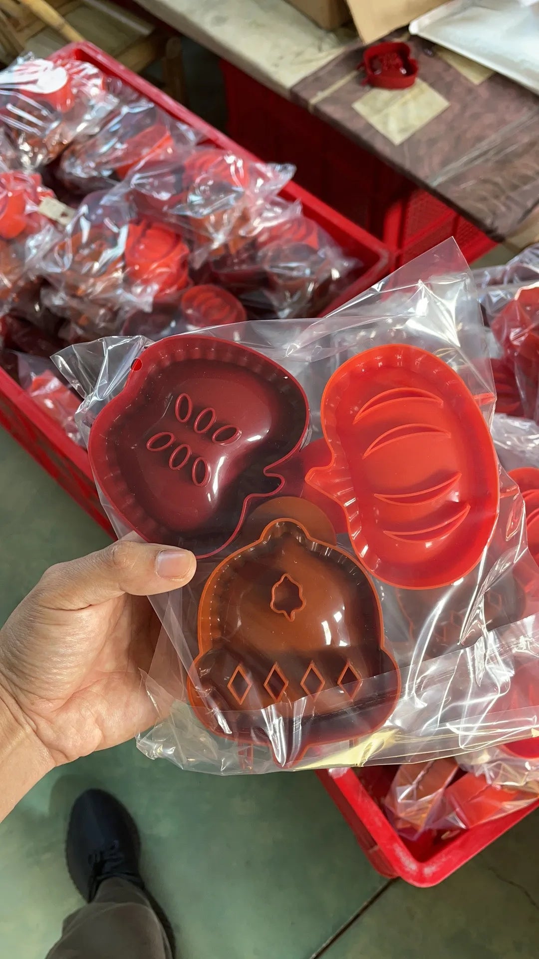 Holiday One-Press Hand Pie Molds (Thanksgiving/Christmas)